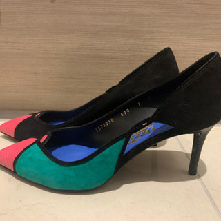 フェラガモ パンプス