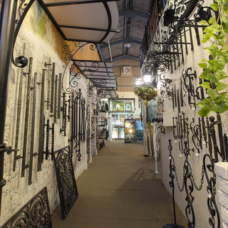 ロートアイアン展示場 − 東京都