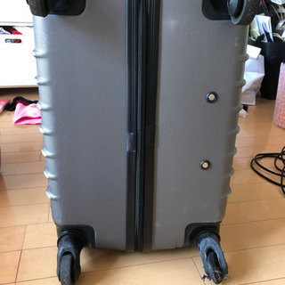 キャリーケースの画像