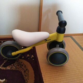 新品 室内用三輪車 （ペダルなしタイプ）