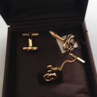 クリスチャンディオール　カフス、ネクタイピンセット