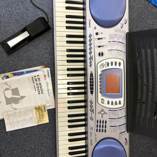古い電子ピアノ　CASIO