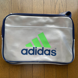 アディダス　新品の画像