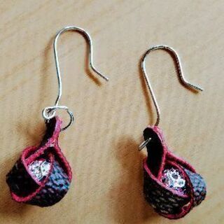 【100円】本革でちょっと和テイストなピアス☆