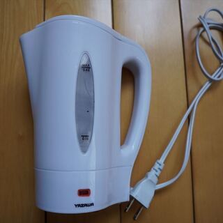 トラベルケトル　電気ポット　携帯　海外用　湯沸し器