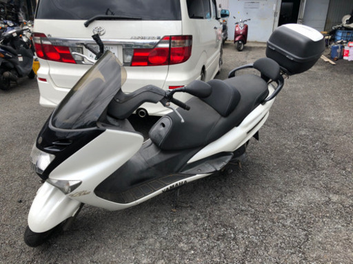 綺麗★ピンクナンバー★マジェスティ125 FI リアボックス付！