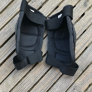 膝用プロテクターの画像