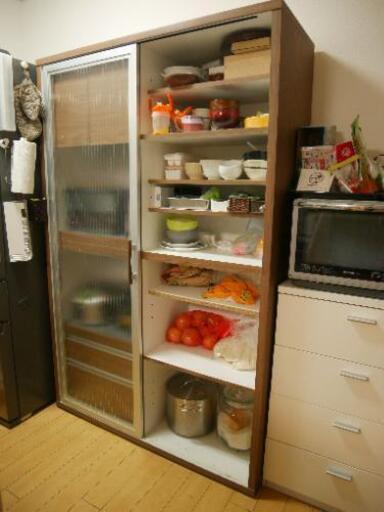 そろそろ処分を検討。お届けできます！ベルメゾン 食器棚