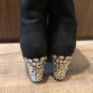 ストーン付きロングブーツの画像