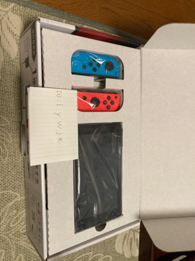 取引中　ニンテンドースイッチ本体　中古