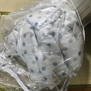 0円　布団、枕、ダブルやシングルの画像