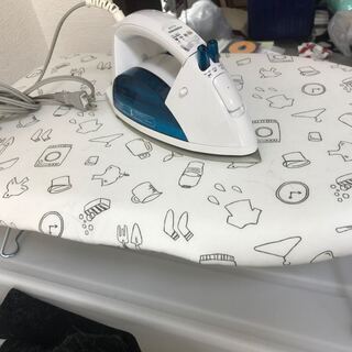 TOSHIBA水蒸気アイロン、2015年製、TA-C35