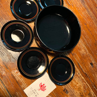 新品　漆器茶菓セット（菓子入れ＋菓子皿5枚）