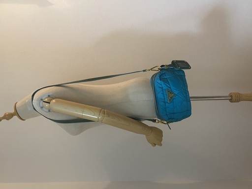 極美品　ＰＲＡＤＡショルダー