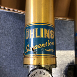 車のサスペンション　OHLINSの画像