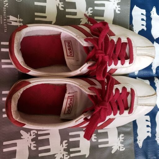 adidasスニーカー