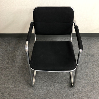 オフィスパイプ椅子の画像