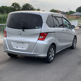 【売約済】フリード パワースライドドア/純正HDDナビ/地デジワンセグ リ込8万円 車検2年付17万円の画像