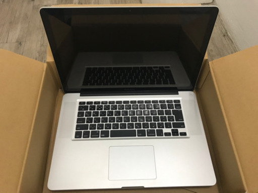 MacBook Pro 15.4インチ
