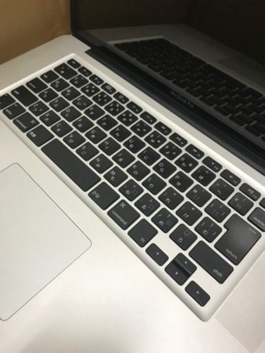 MacBook Pro 15.4インチ