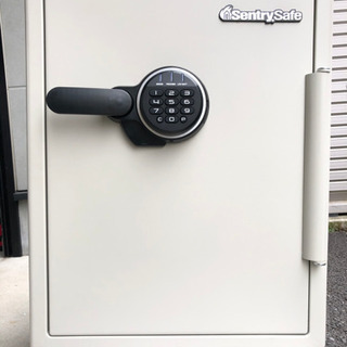 ◇SentrySafe セントリー ビッグボルト 耐火金庫 テンキーロック W約47