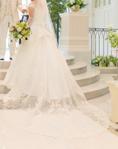 ウェディングドレス