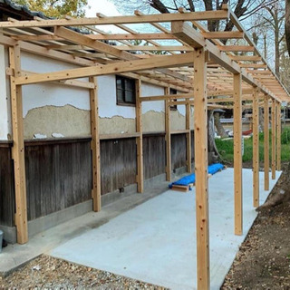 家の通路に屋根、洗濯部屋　作ります。