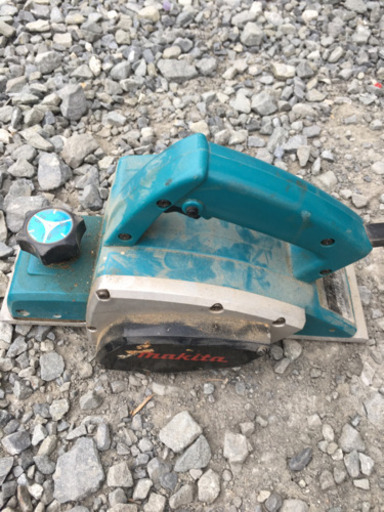 マキタ　82mm電気カンナ