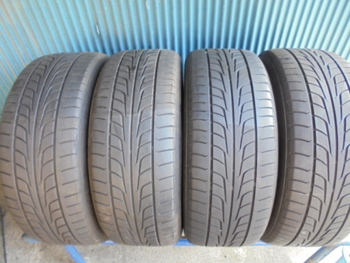ファイアーストーン　FIREHAWK WIDE OVAL 215/60R16　4本 7分溝2本と６分溝２本