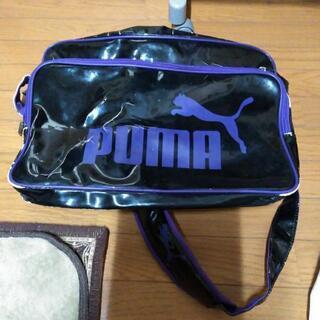 エナメルバッグ　PUMA　中古