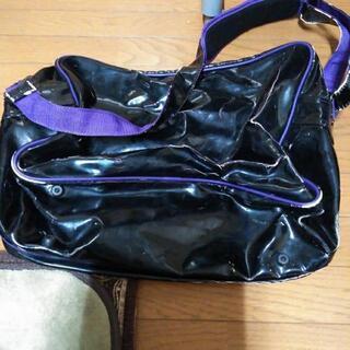 エナメルバッグ　PUMA　中古の画像