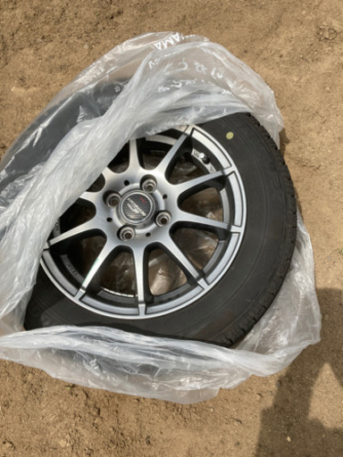 取り引き終了！スタッドレスタイヤ 14インチ 165 65 R14 4本ホイール付