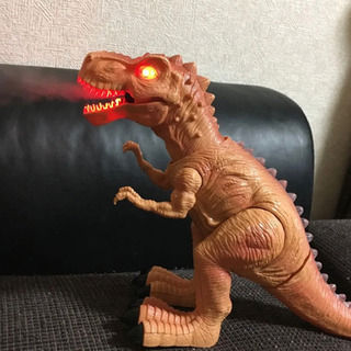 光って 動いて 吠える 煙を吐く ティラノサウルス 新品の画像