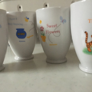 プーさん達のカップ4個　ディズニーの画像