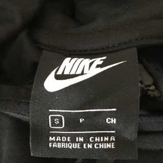 ナイキパーカー(黒) 新品未使用　Sの画像