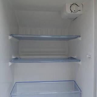 ハイヤー冷蔵庫106リットルの画像