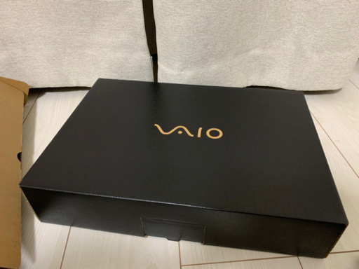 受付終了【新品】13.3型SONY VAIO /Windows 10/カメラつき