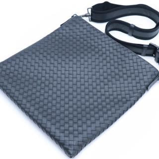 BOTTEGA VENETA/イントレチャート ショルダーバッグ》 Aランク 美品