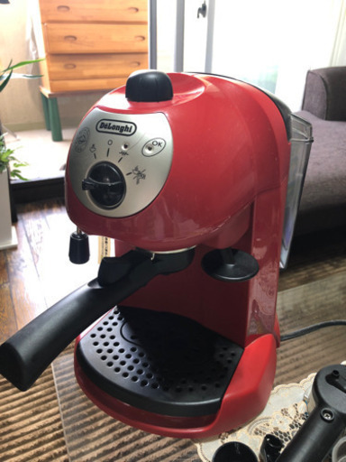 早いもん勝ち値下げしました。これが最後です。コーヒーマシーンエスプレッソ，カプチーノ　メーカーmod.EC200N