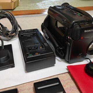 無料！！差し上げます！ジャンク品。SONY 8mmビデオカメラ CCD-TR75の画像