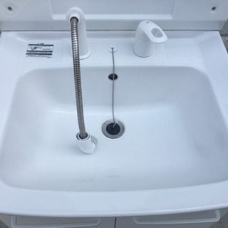 LIXIL洗面台の画像