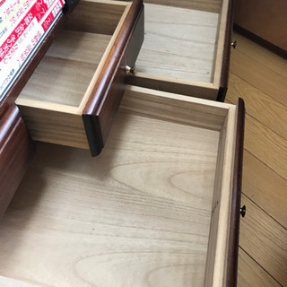 テレビボードの画像