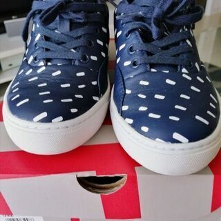 Lacoste スニーカー、サイズ36 (22,5 - 23ぐらい)