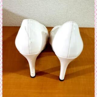 ♡ホワイトエナメルパンプス♡の画像