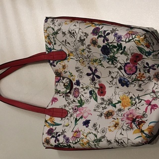 新品　リバーシブルバッグ　赤