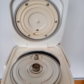 3合炊きマイコン炊飯ジャー　ニトリ　SN-A5の画像