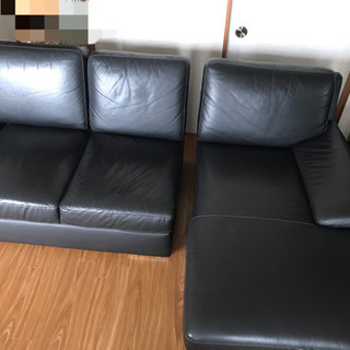 美品　本革ソファー