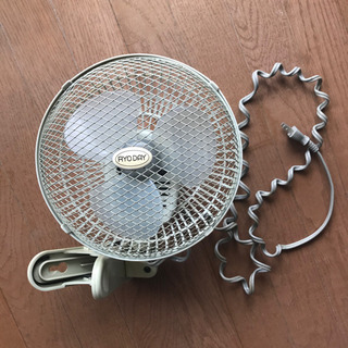 ★差し上げます★0円　クリップ型扇風機