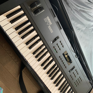 【美品】懐かしの！YAMAHA シンセサイザー　スタンド付き！の画像