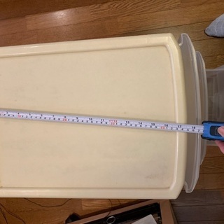 プラスチックケース二個